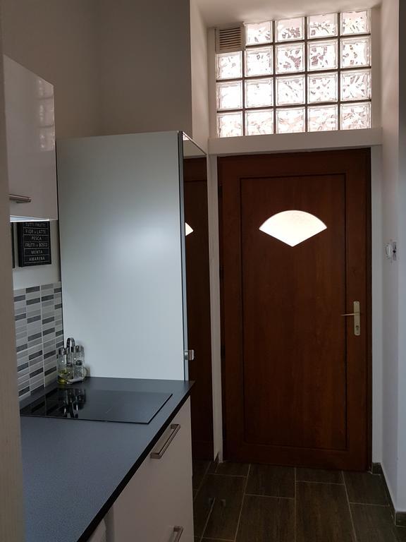 Kst Apartman Apartment Будапеща Екстериор снимка